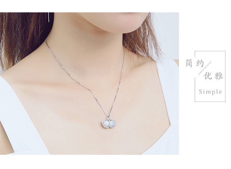 Popolare collana girocollo di  - Pearl Trim Chain recensione e prezzo
