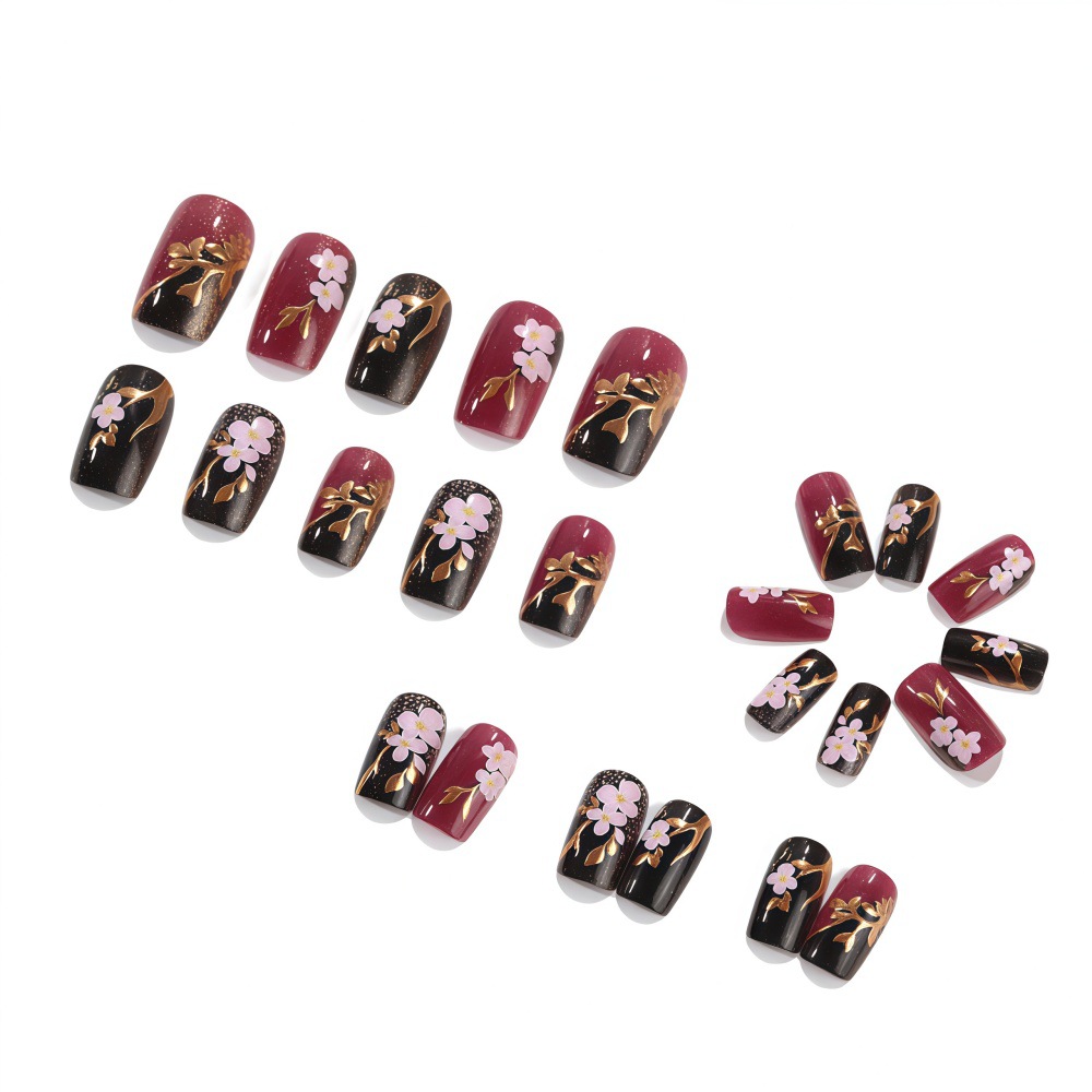 Unghie finte placcate in oro 3 - Embroidery Embellishments recensione e prezzo